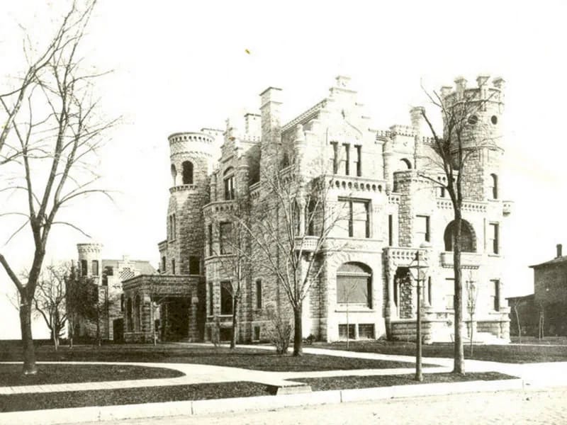 Camelot Castle - Assisted Living in Milwaukee, WI photo 1