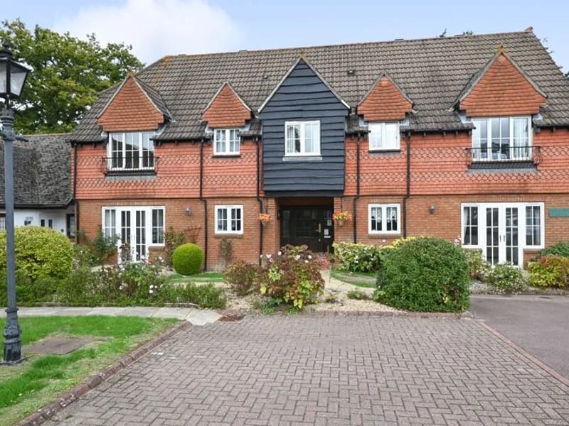 Suffolk Lodge in Reading, England photo 1