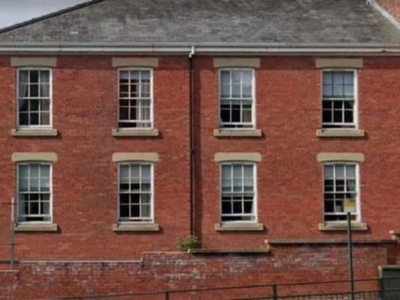 Werneth Lodge Care Home - Nursing Home in Oldham, England photo 3