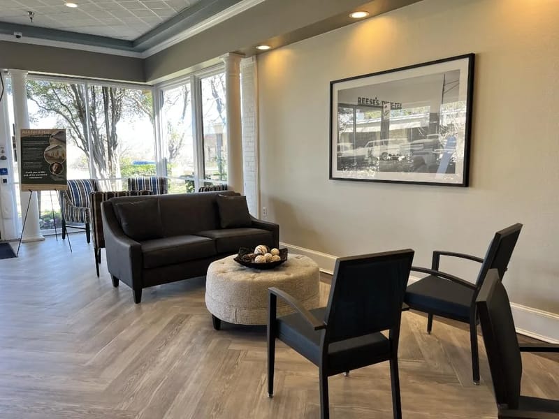 Ashford Hall - Nursing Home in Irving, TX photo 2