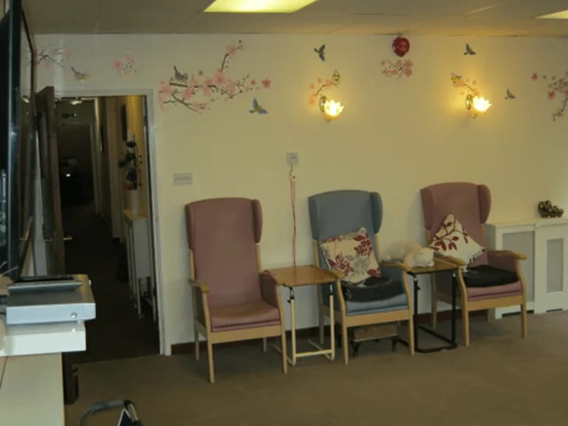 The Maples - Assisted Living in Peacehaven, England photo 3