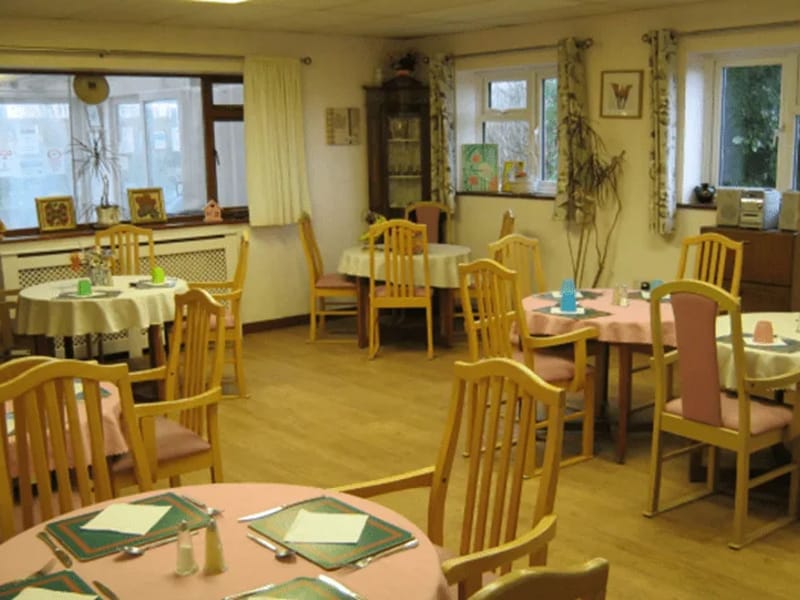 The Maples - Assisted Living in Peacehaven, England photo 2