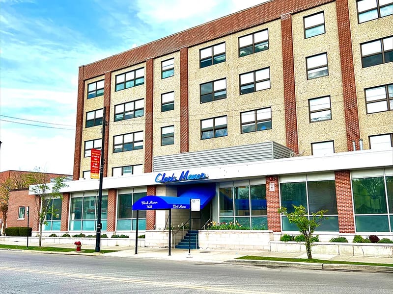 Clark Manor - Nursing Home in Chicago, IL photo 2