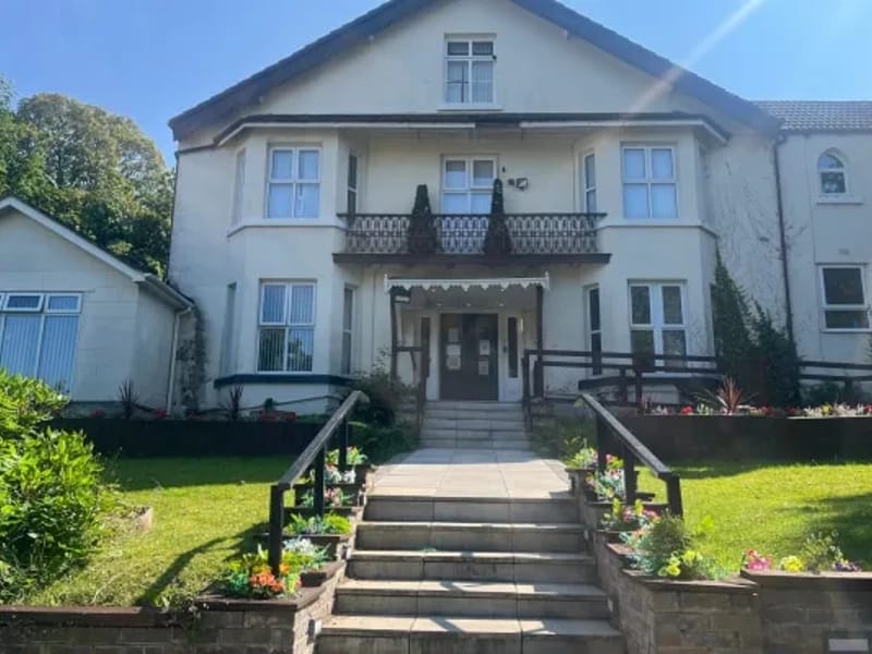 Grange Nursing Home - Nursing Home in Wirral, England photo 2