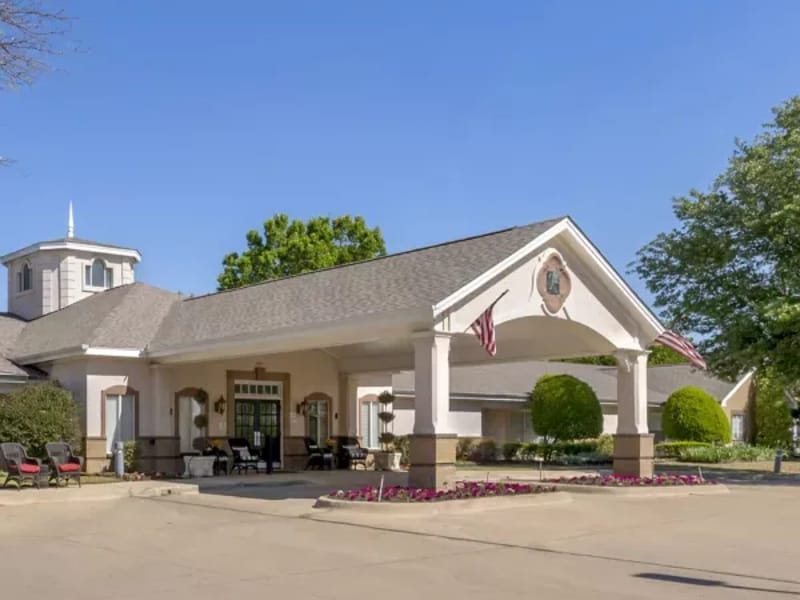 Brookdale Stonebridge Ranch - Assisted Living in Mckinney, TX photo 3