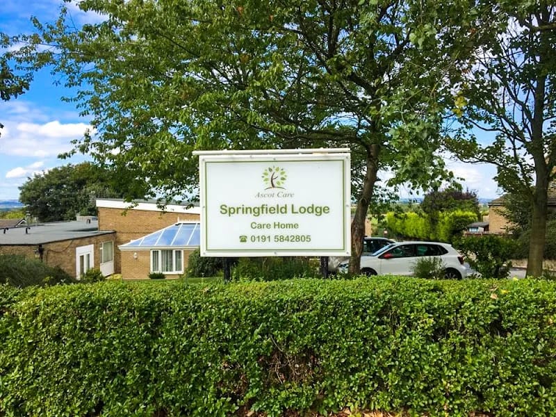 Springfield Lodge Care Home - Nursing Home in West Rainton, England photo 4
