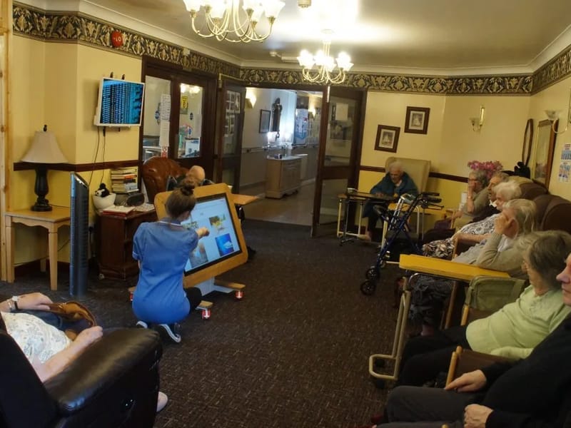 Newhey Manor Residential Care Home in Rochdale, England photo 3