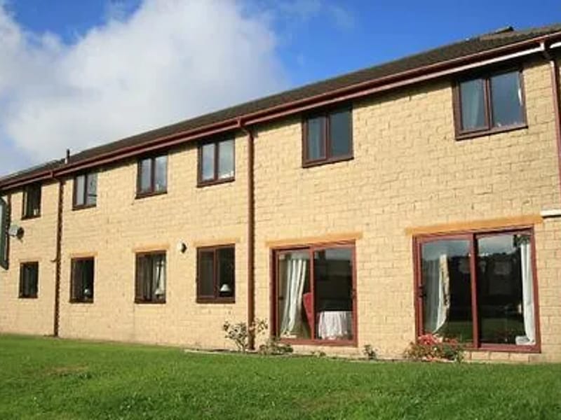 Newhey Manor Residential Care Home in Rochdale, England photo 2