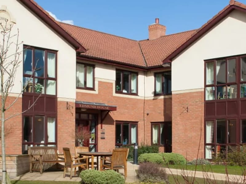 The Valleys Care Home in Scunthorpe, England photo 2
