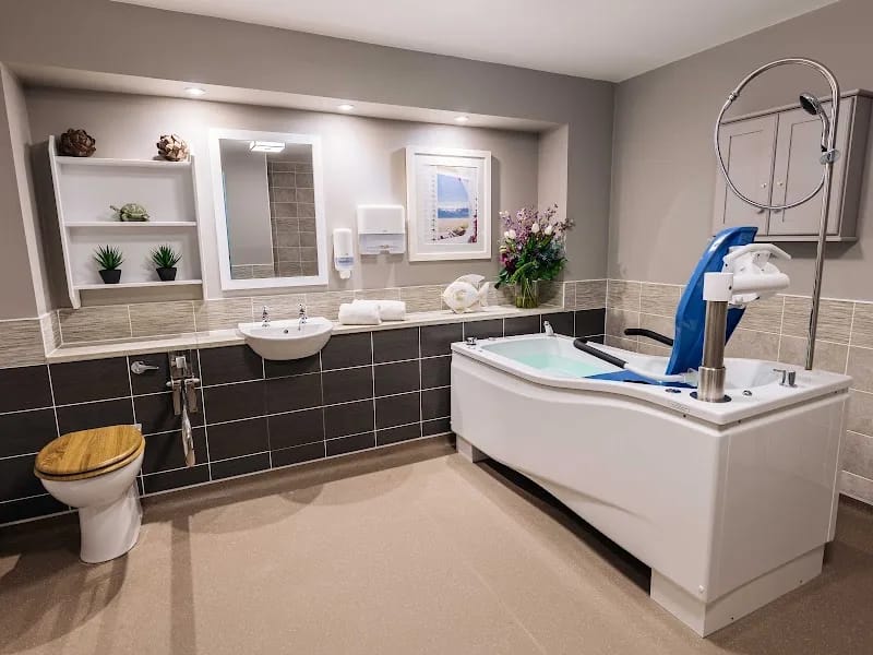 The Manor - Nursing Home in Taunton, England photo 7