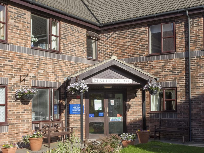 Maple Lodge Care Home - Nursing Home in Richmond, England photo 2