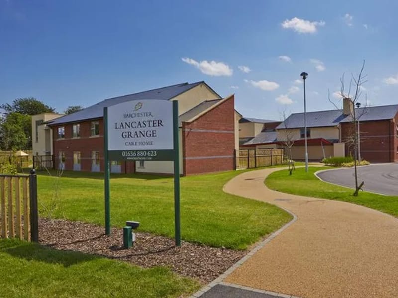 Lancaster Grange - Nursing Home in Newark, England photo 3