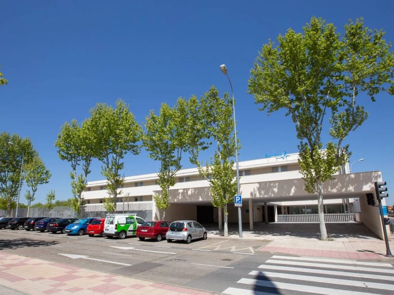 Sanitas Residencial Mevefares - Hogar de Ancianos in Salamanca, Castilla y León photo 2