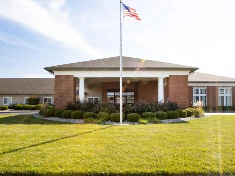 Cedarhurst Of Highland - Assisted Living in Highland, IL photo 2