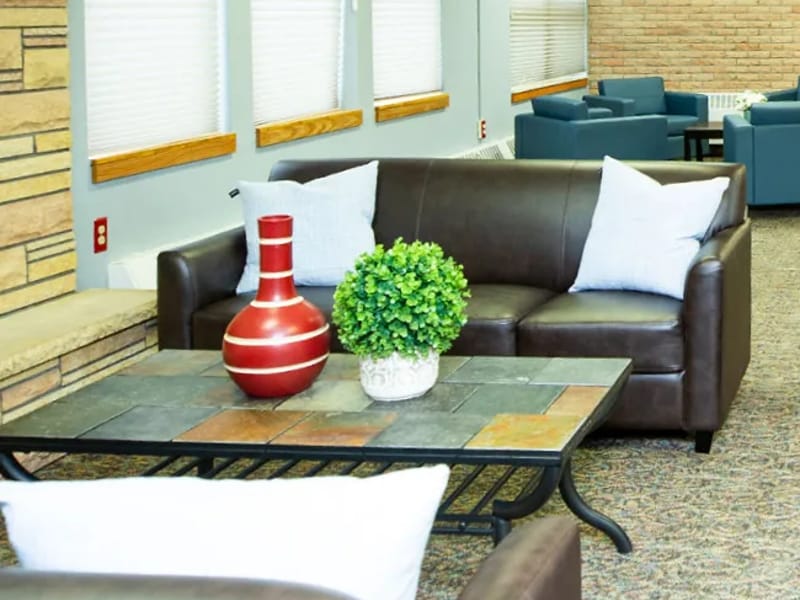 Crest View On 42Nd - Assisted Living in Minneapolis, MN photo 2