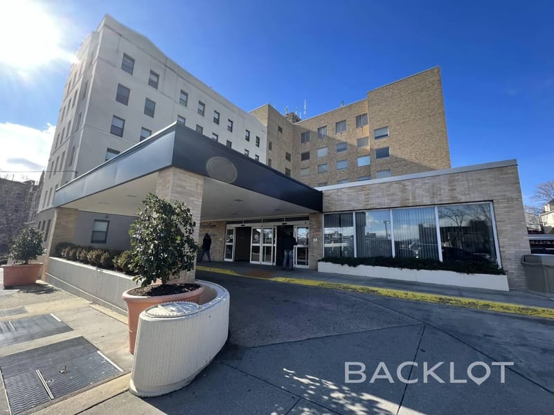 Mount Vernon Dialysis,llc - Dialysis in Mount Verno, NY photo 1