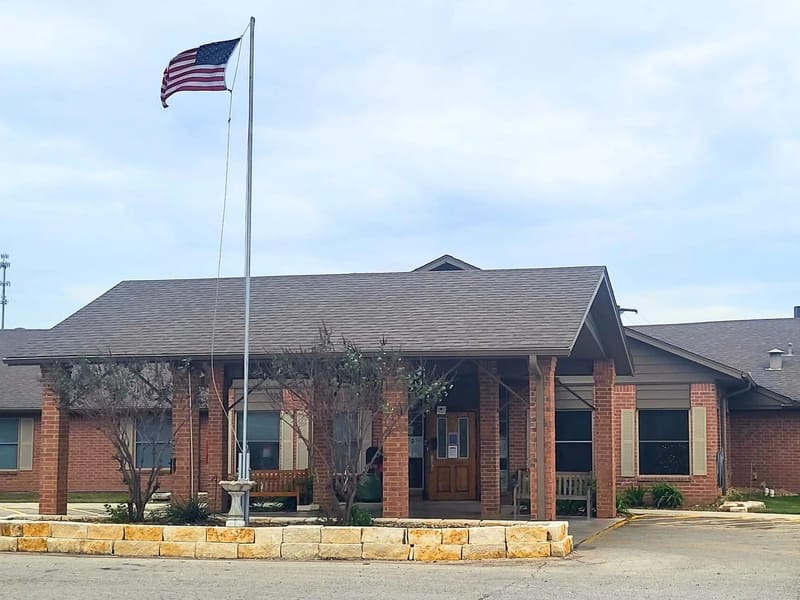 Bluebonnet Nursing and Rehabilitation - Nursing Home in Karnes City, TX photo 2