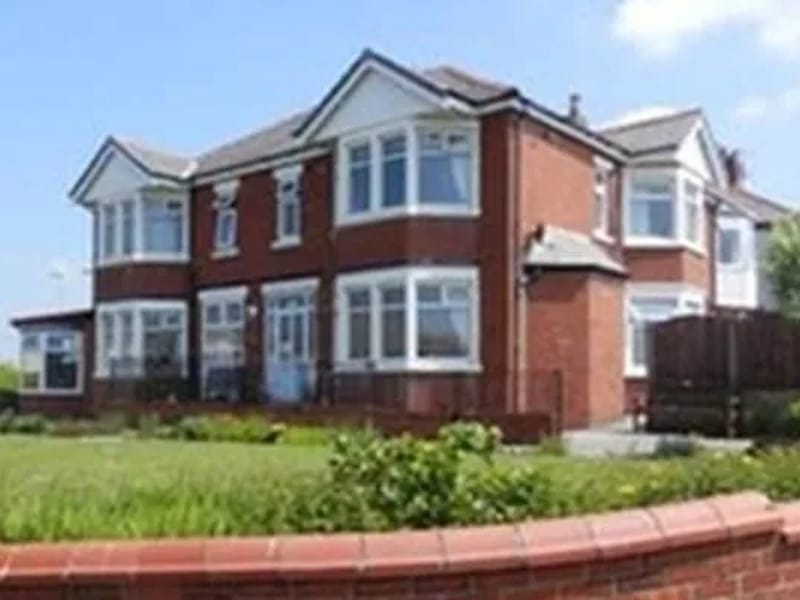 Glen Tanar Rest Home - Assisted Living in Blackpool, England photo 2