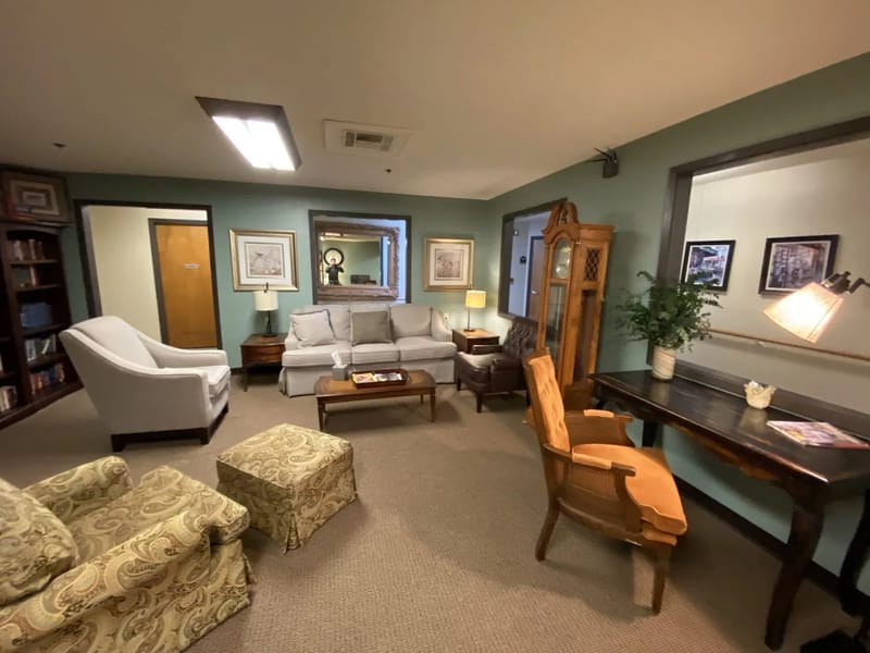 Canterbury House - Level 3 - Assisted Living in Alexandria, LA photo 2