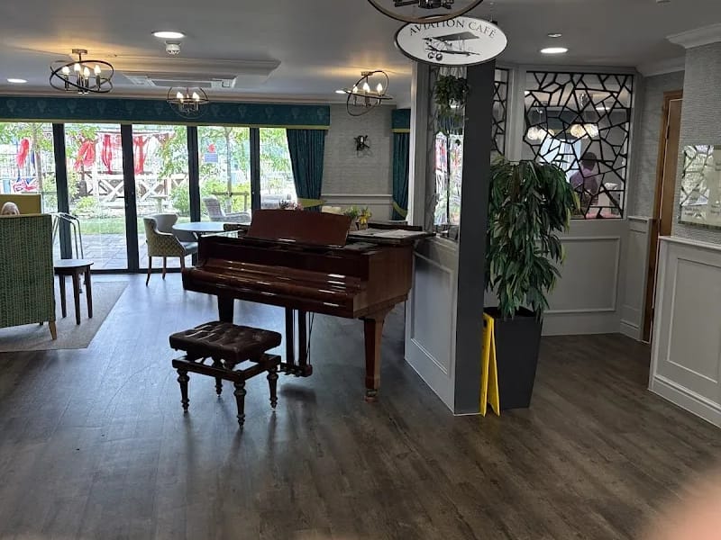 Parsons Grange - Nursing Home in Reading, England photo 7