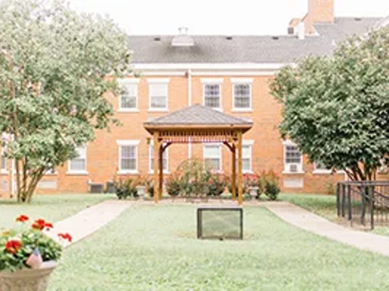 Bourbon Heights Nursing Home - Nursing Home in Paris, KY photo 3