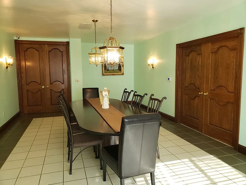 Holy Family Living Center - Assisted Living in Warren, MI photo 1