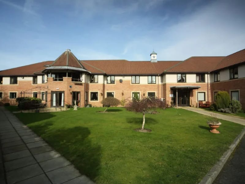 Ponteland Manor Care Home in Newcastle Upon Tyne, England photo 2