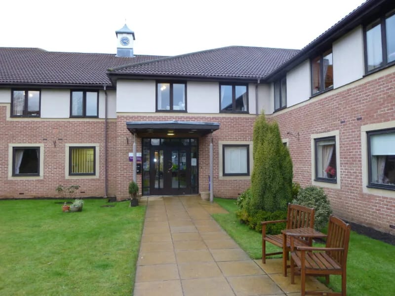 Ponteland Manor Care Home in Newcastle Upon Tyne, England photo 3