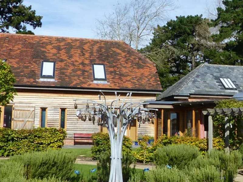 Oakhaven Hospice - Hospice in Lymington, England photo 3