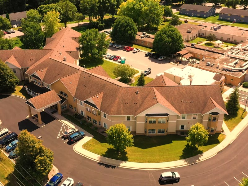 Laurels Peak Care & Rehabilitation Center - Nursing Home in Mankato, MN photo 3