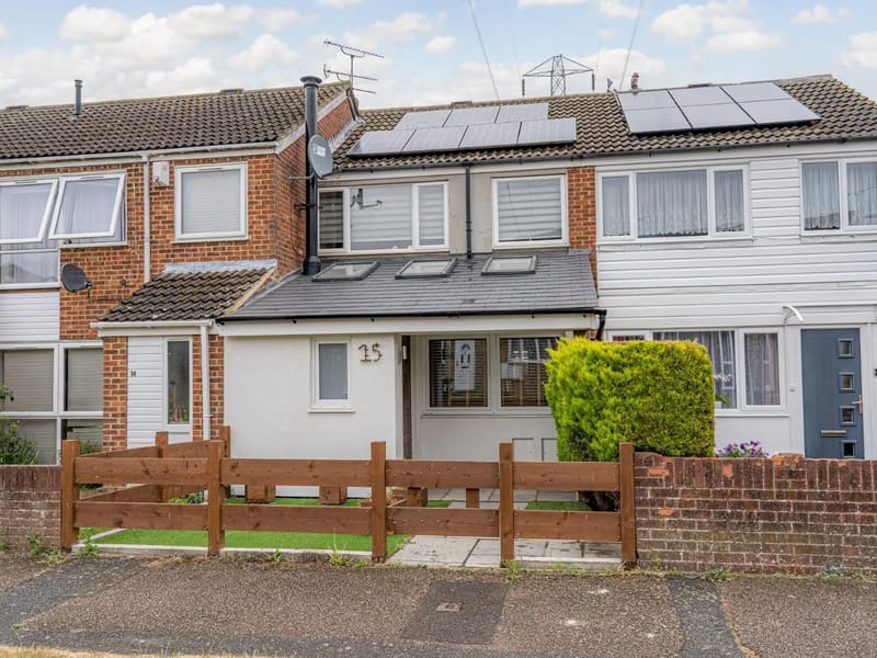 Oaklands in Ashford, England photo 1