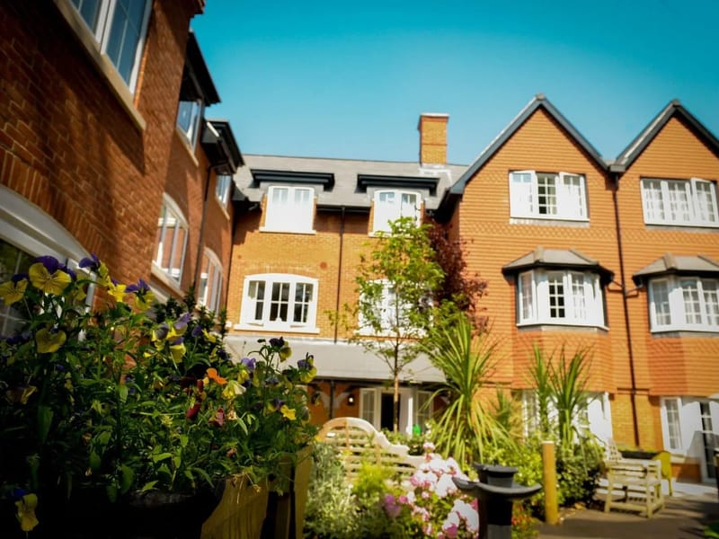 Hallmark Henley Manor Luxury Care Home - Nursing Home in Henley-On-Thames, England photo 1