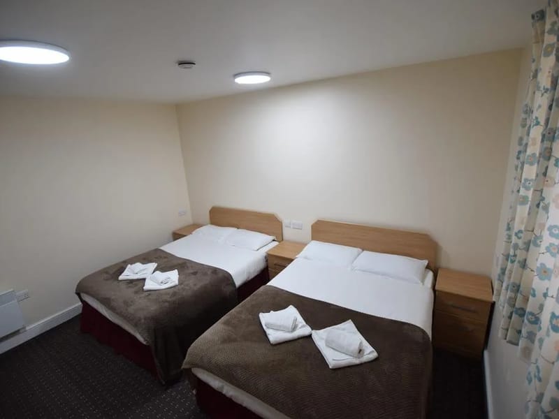 Rook Lodge - Assisted Living in Ilford, England photo 3