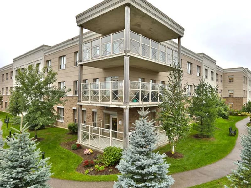 Henley Place - Nursing Home in London, ON photo 3