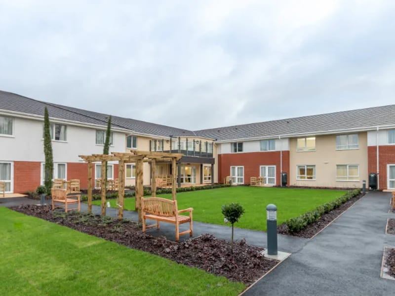 Glastonbury Court - Nursing Home in Bury St Edmunds, England photo 1