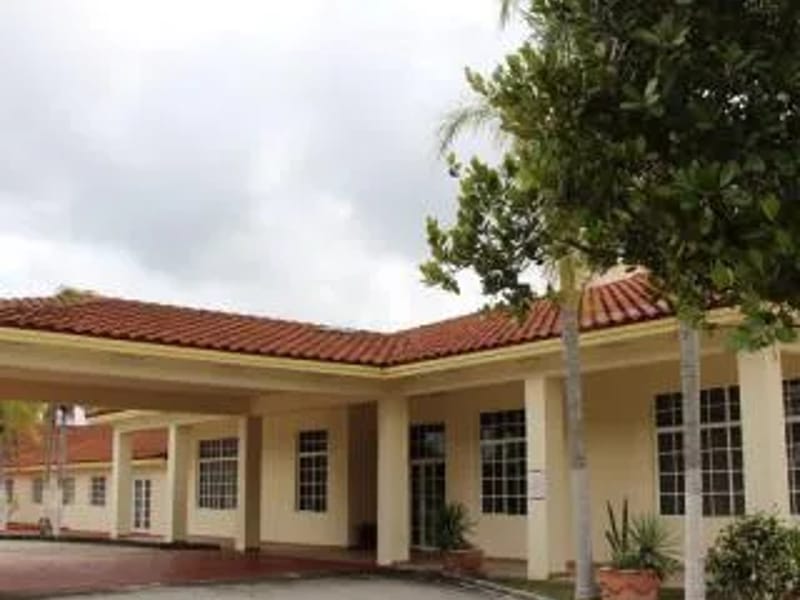 Roseland Alf Inc - Assisted Living in Miami, FL photo 2