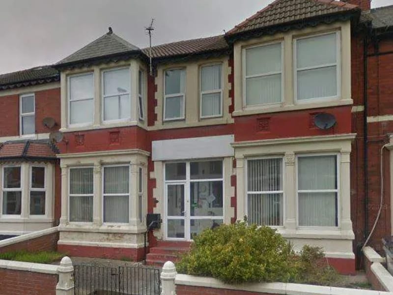 Bronswick House - Assisted Living in Blackpool, England photo 3
