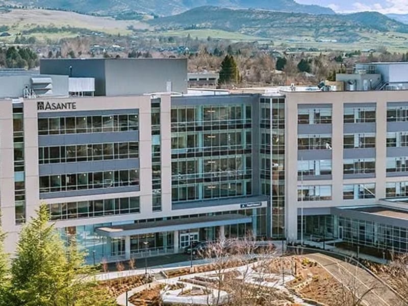 Asante Rogue Regional Medical Center - Hospital in Medford, OR photo 2