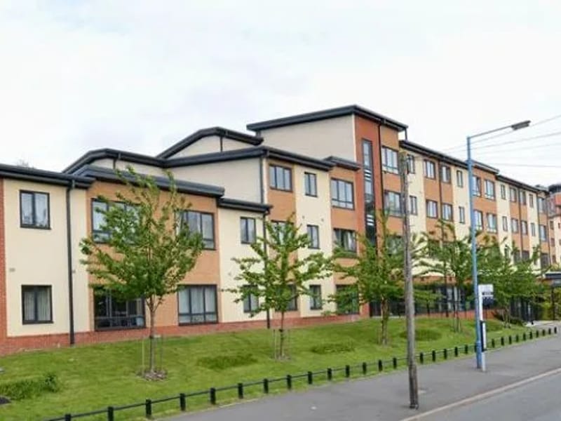 Housing 21 - Queensridge Court - Assisted Living in Oldbury, England photo 1