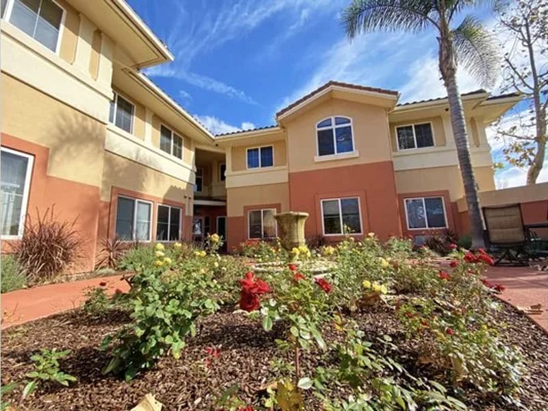 Almavia Of Camarillo - Assisted Living in Camarillo, CA photo 2