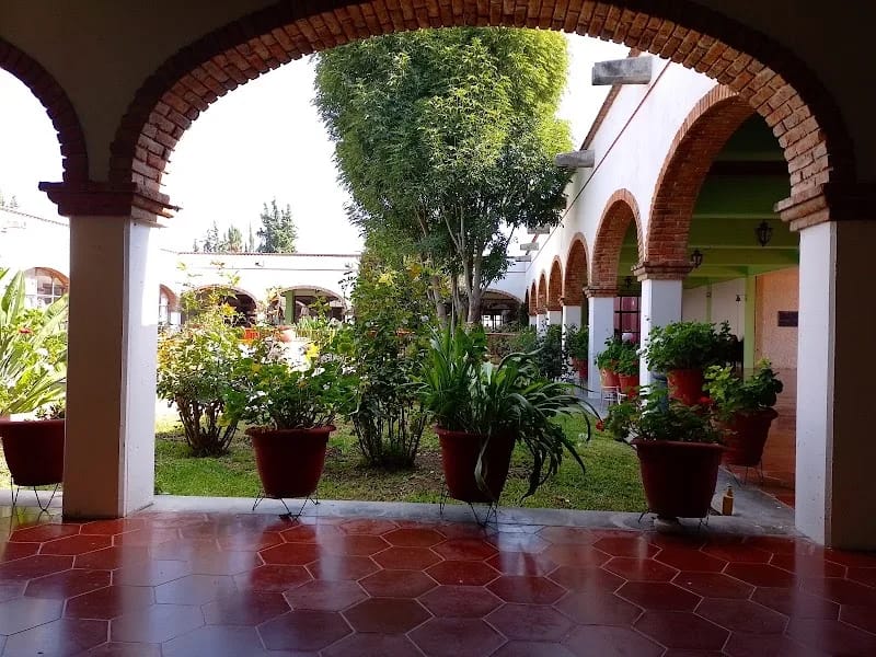 CASA DE DESCANSO PARA ANCIANOS MATILDE ROUBROY DE VILLANUEVA - Hogar de Ancianos in Asientos, Aguascalientes photo 2