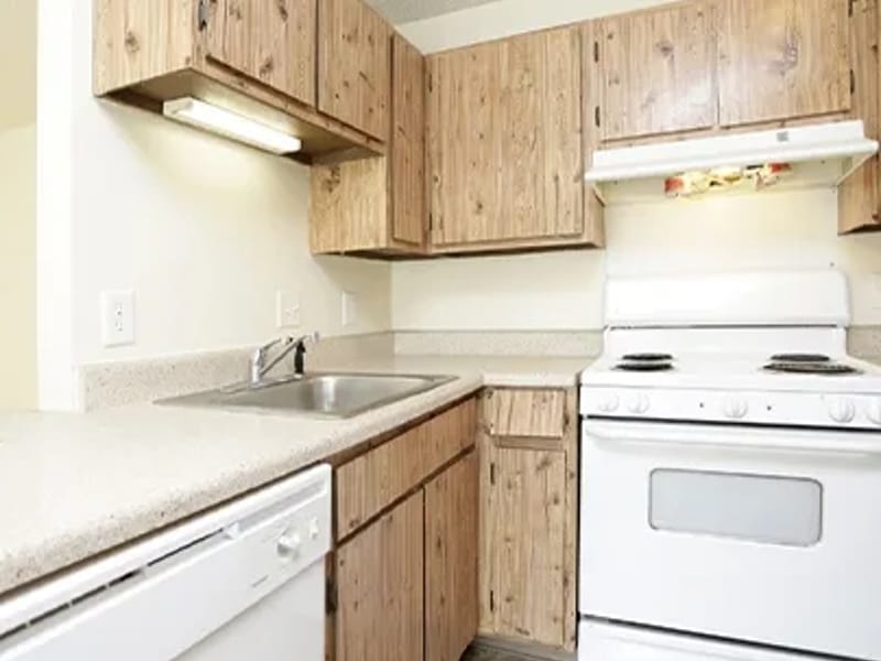 Ahsl Holland Bay Pointe - Assisted Living in Holland, MI photo 2