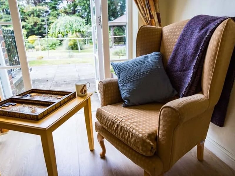 Cross Street Residential Care Home - Nursing Home in Hampton, England photo 2