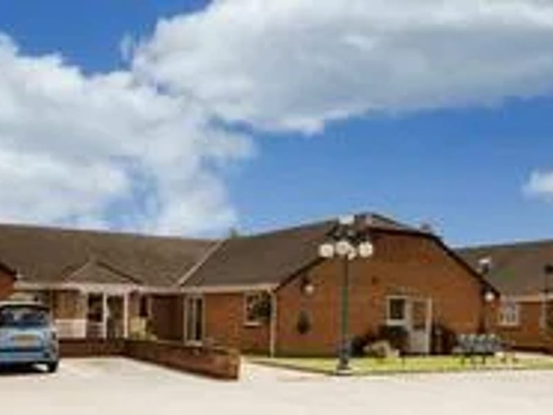 Ernelesthorp Manor & Lodge - Assisted Living in Doncaster, England photo 2