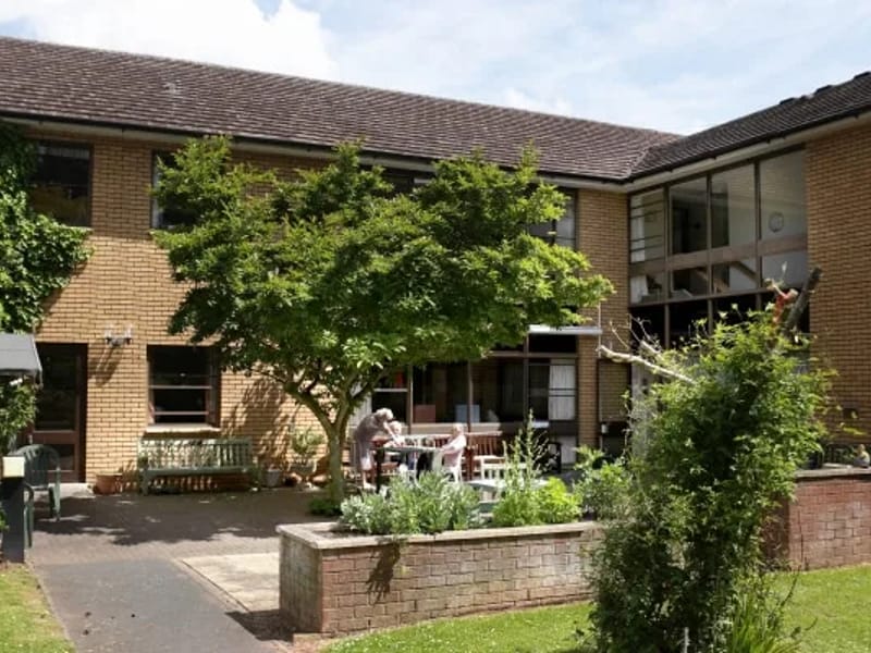 Orchard House - Nursing Home in Withington, England photo 2