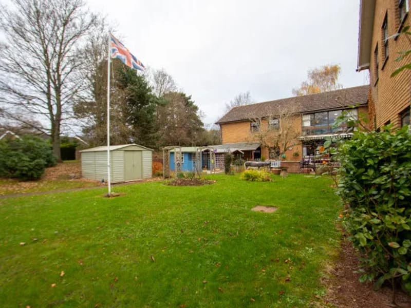 Orchard House - Nursing Home in Withington, England photo 3