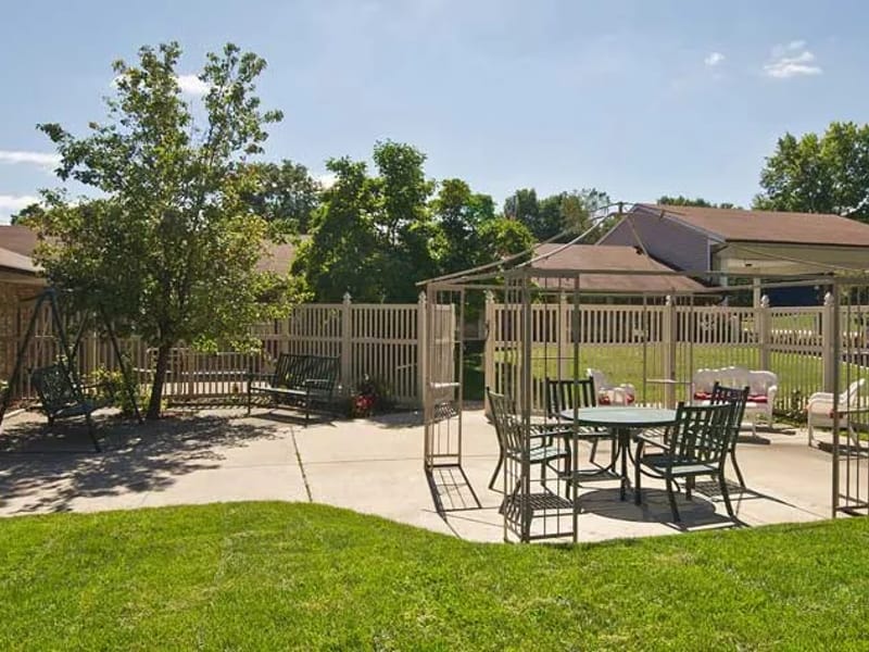 Aperion Care Arbors Michigan City - Nursing Home in Michigan City, IN photo 3