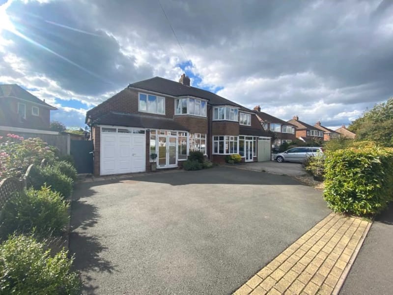 Mayfield Road in Sutton, England photo 1