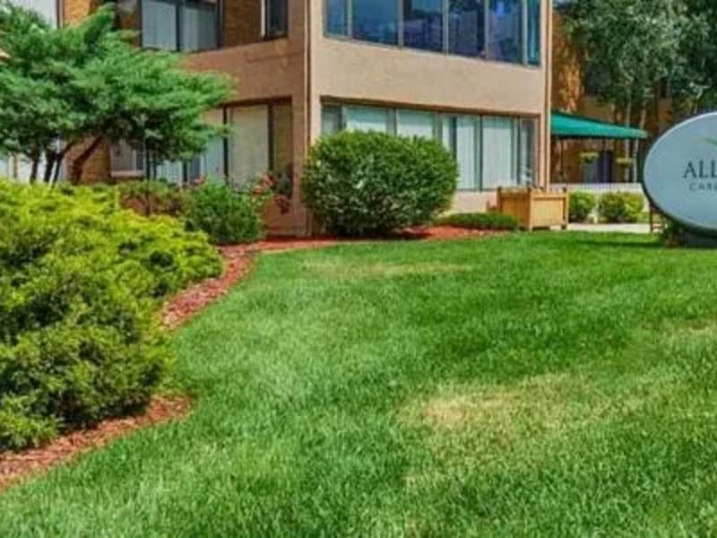 Crestmoor Care Center - Nursing Home in Denver, CO photo 3