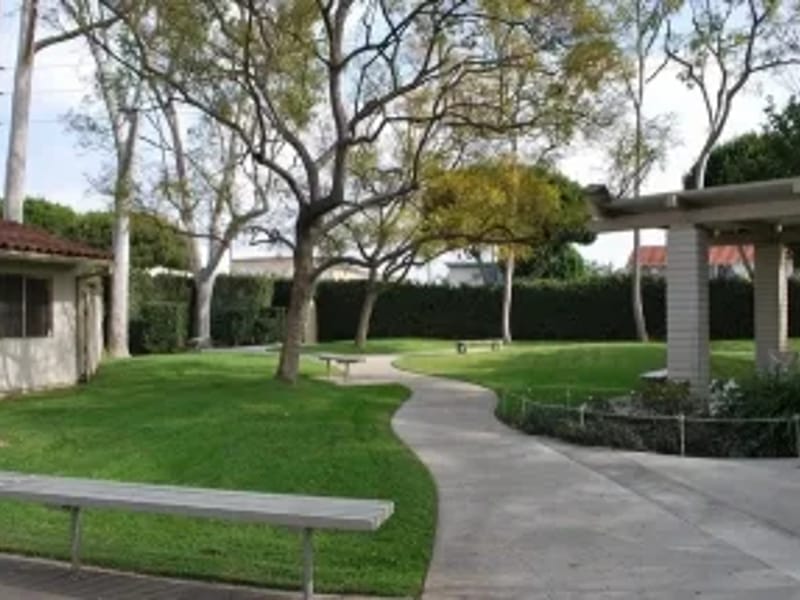 Clear View Sanitarium - Nursing Home in Gardena, CA photo 2